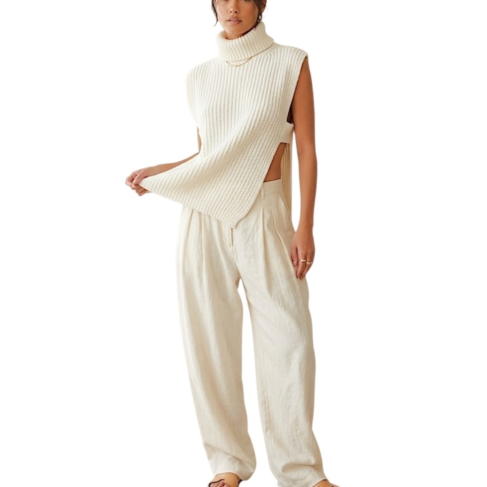 StilEstro Italy ivory cowl neck wool alpaca blend open side sleeveless sweater - Picture 3 of 14